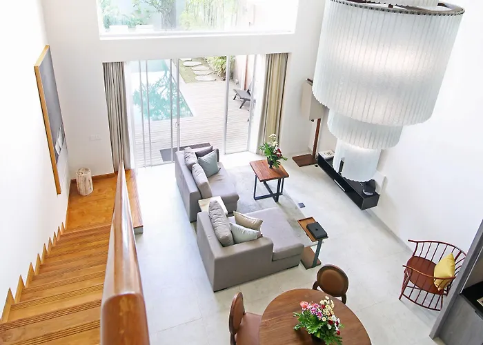 Hu'u Villa *
